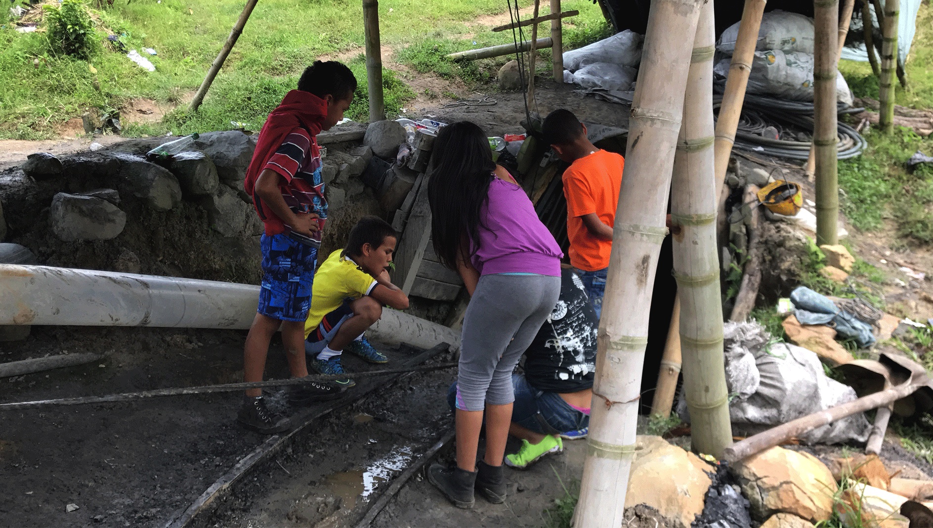 I bambini delle miniere di carbone in Colombia